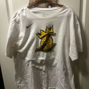 Los Angeles kings t shirt xl never worn